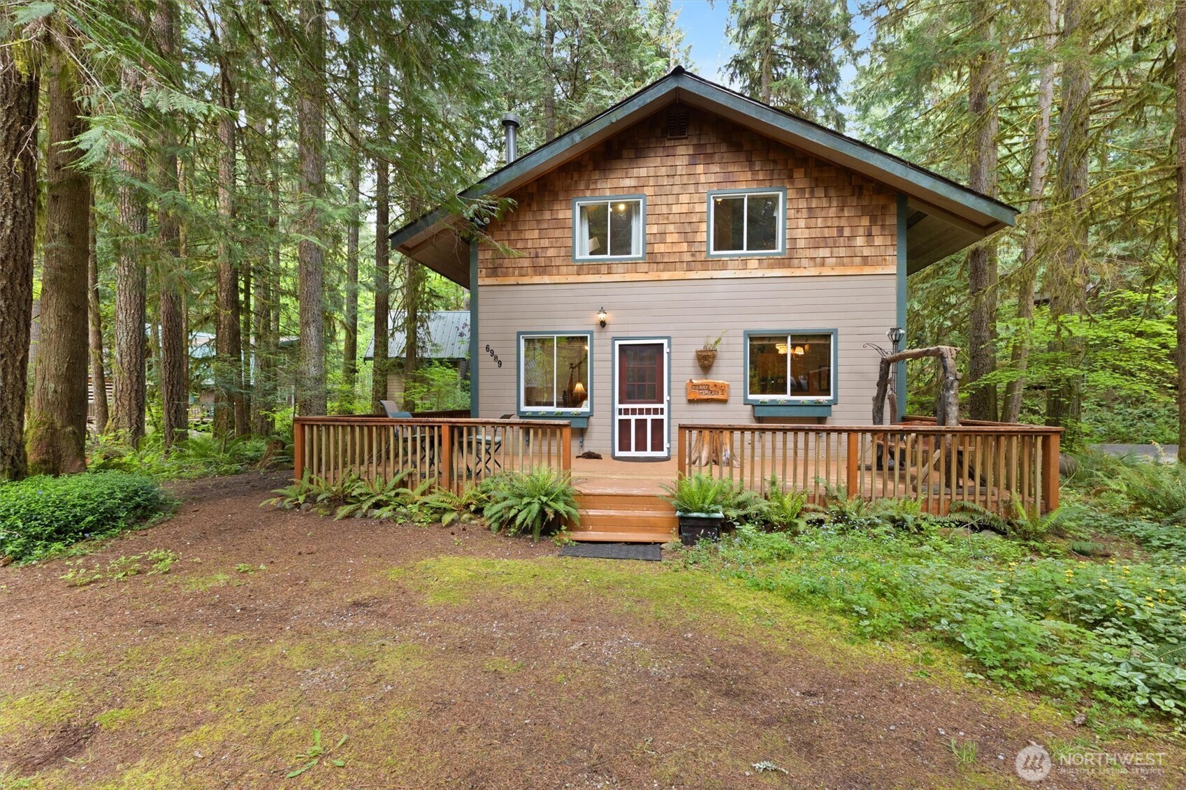 6989 Snoqualmie Place