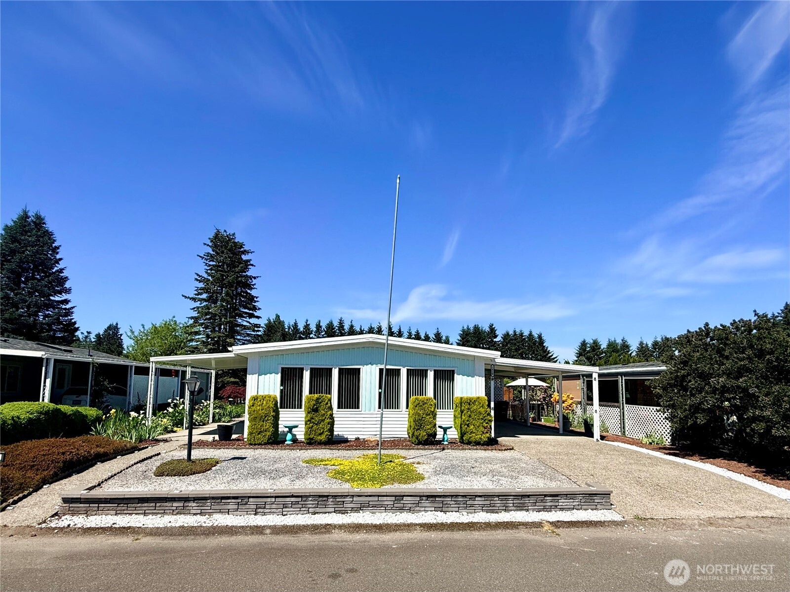 1410 Alonda Lane