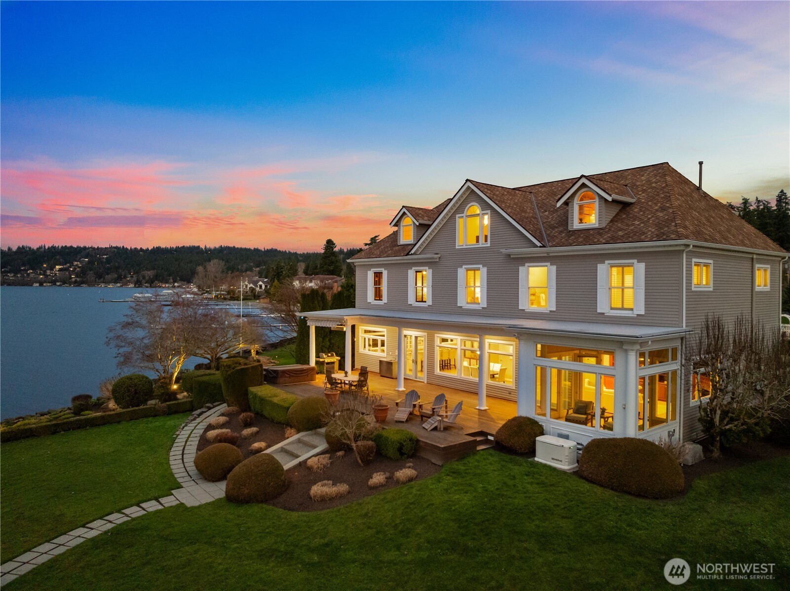 649 Lake Sammamish Parkway