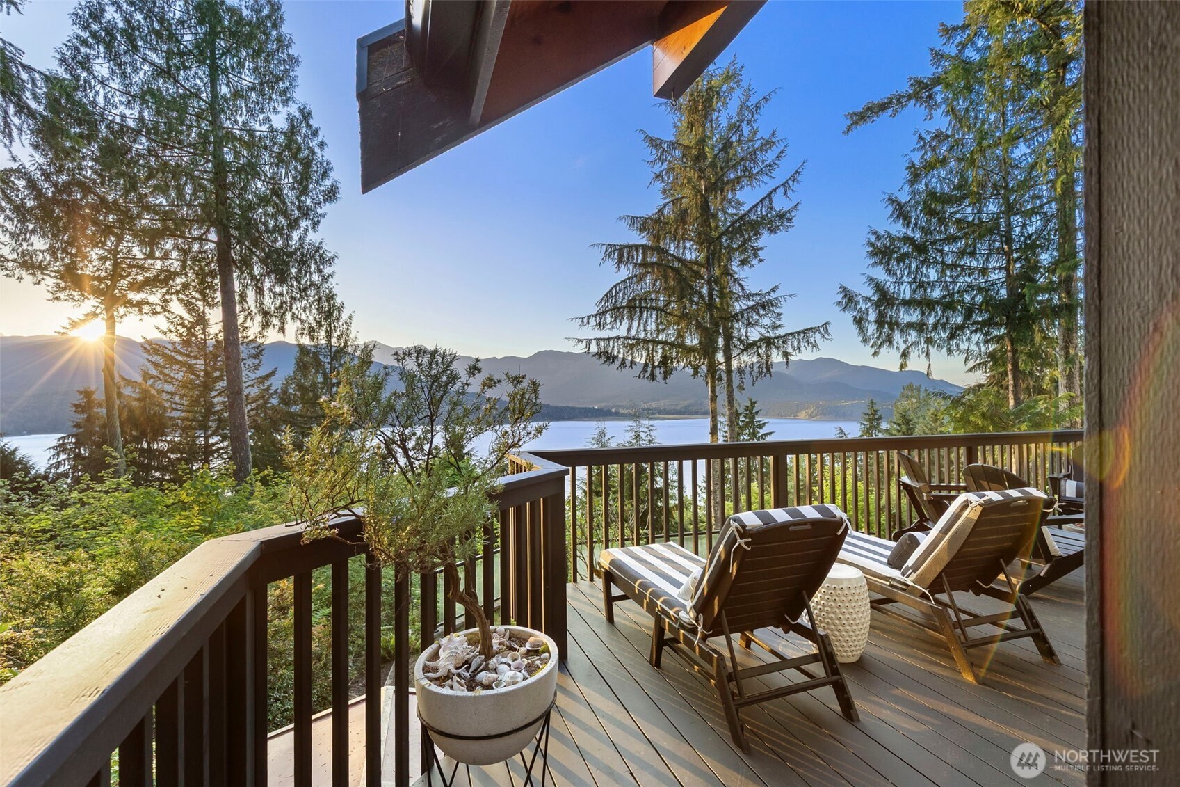 19748 Stavis Bay Road
