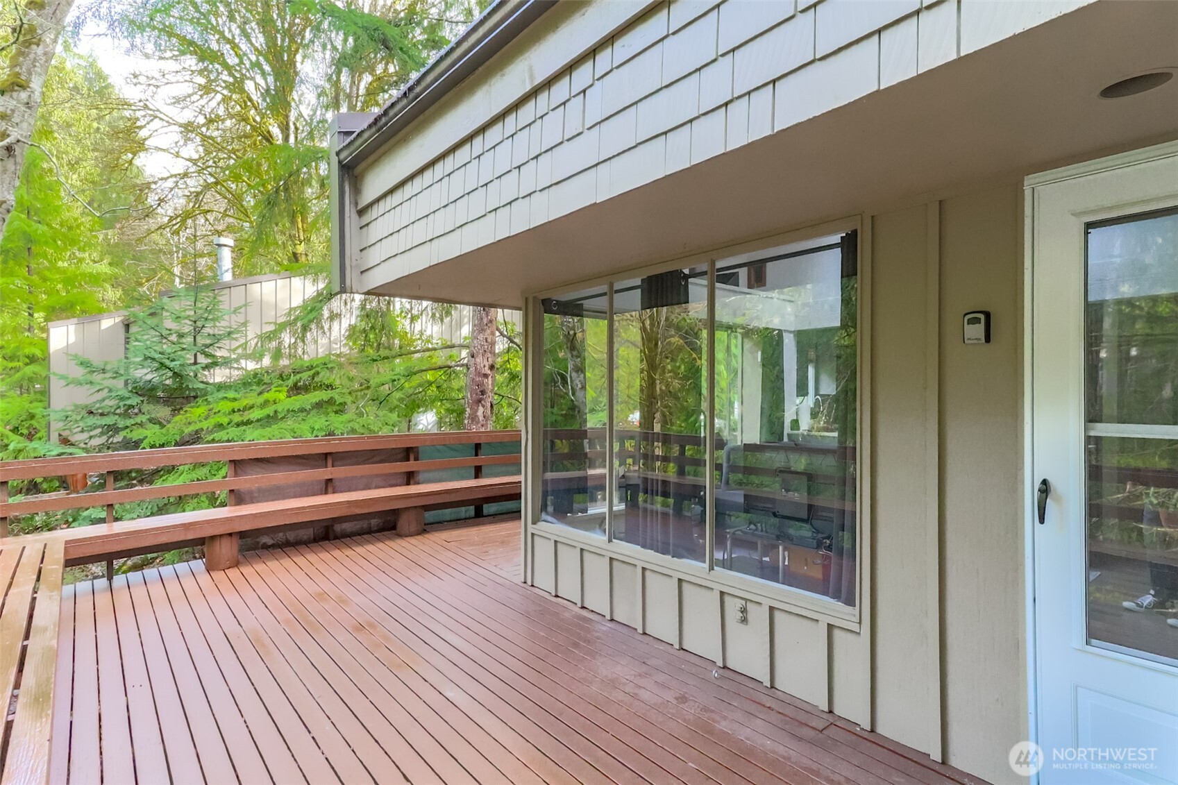 713 Pointes Drive