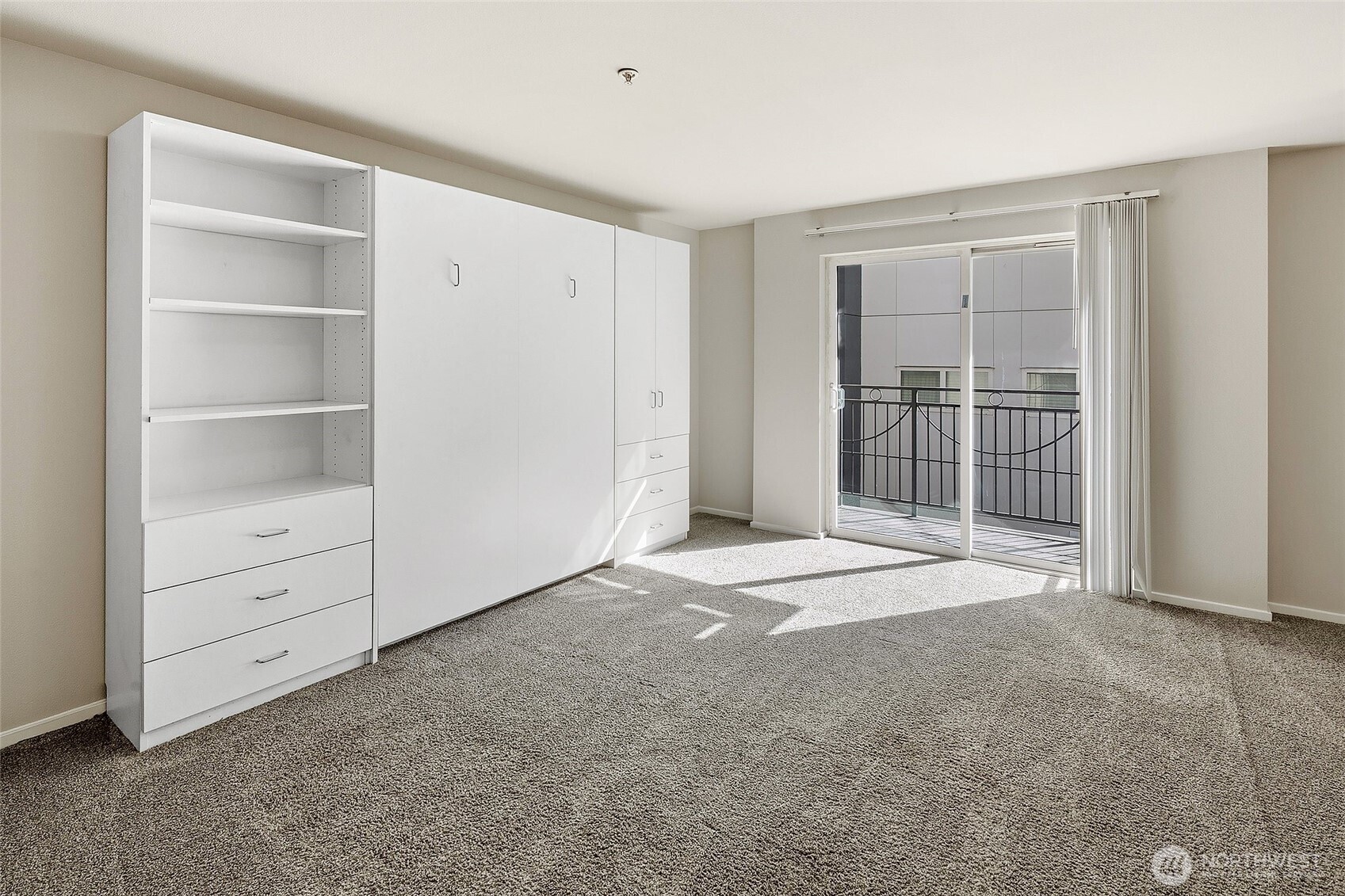 425 Vine Street #421