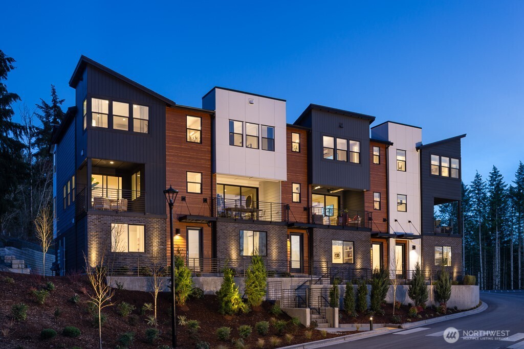10808 (HS 57) 120TH Lane #B