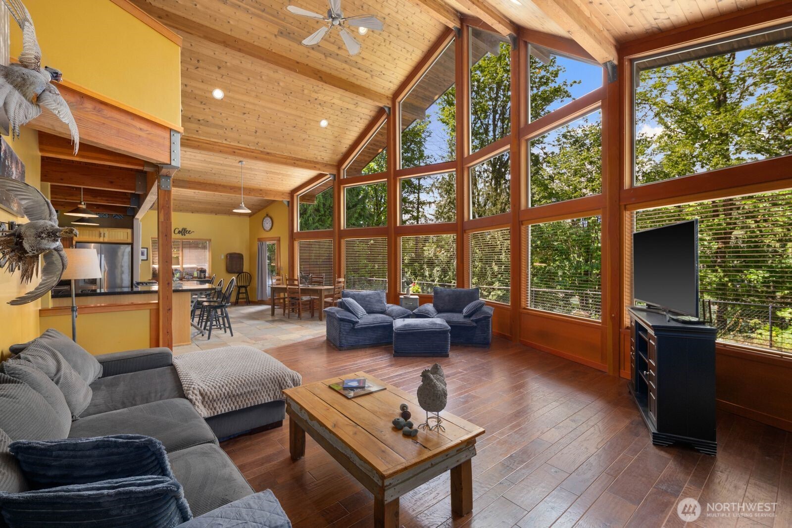 42813 Rivers Edge Court