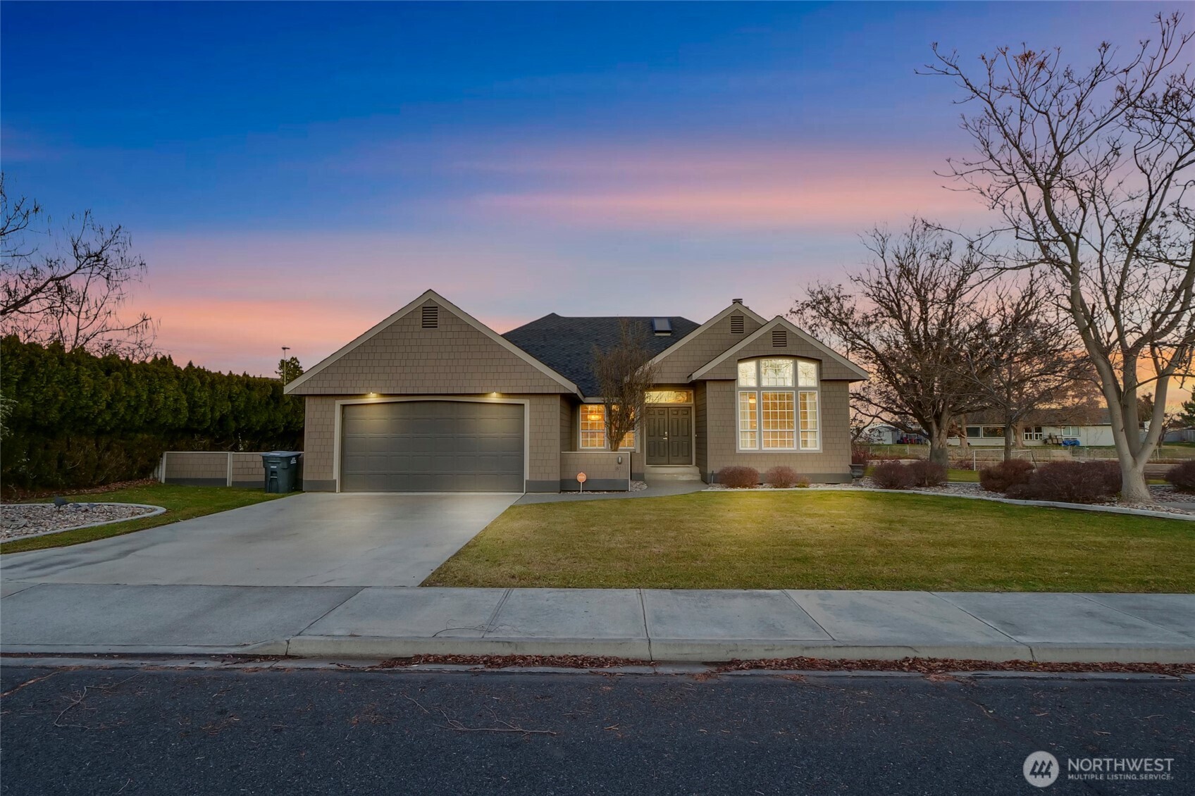 811 Laguna Drive