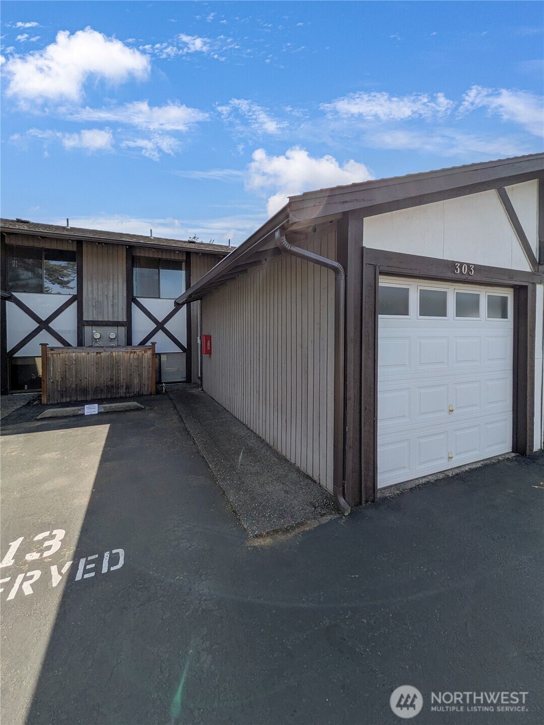 317 112th Street #303