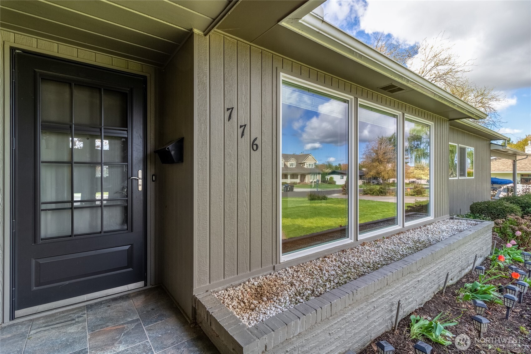 776 Wauna Vista Drive