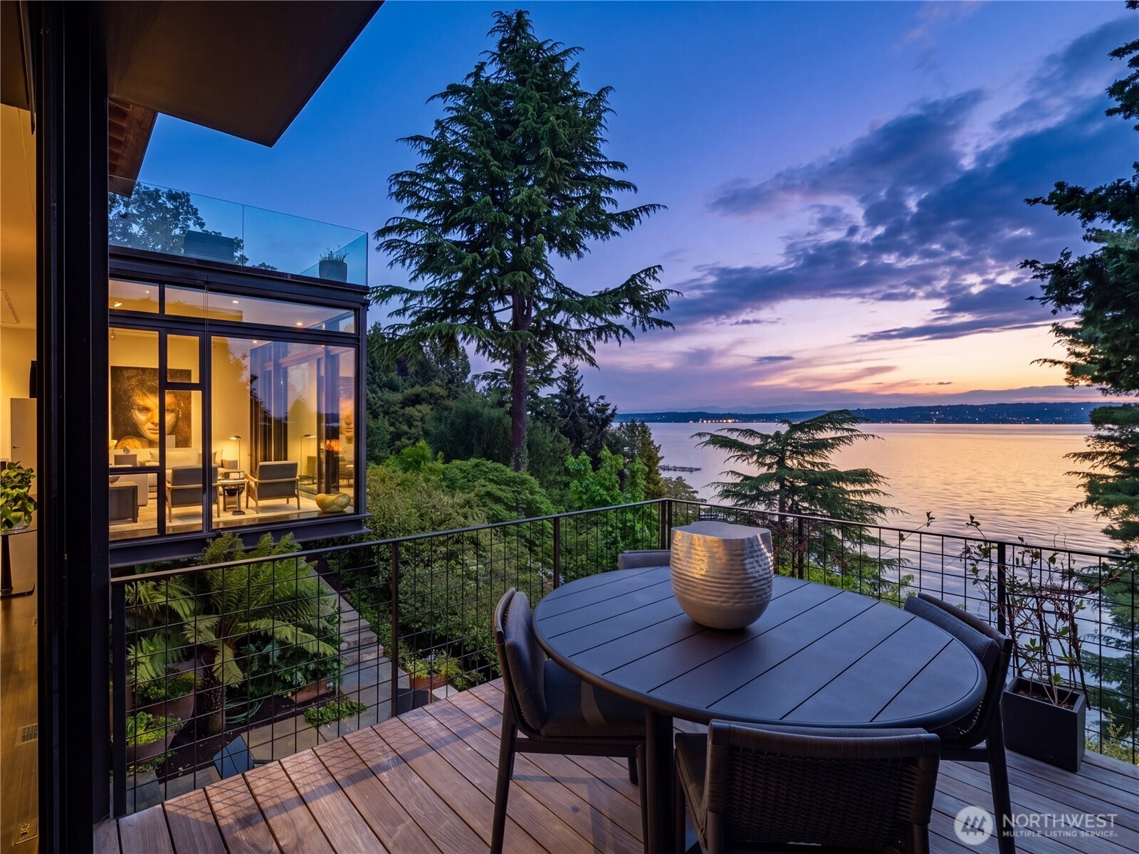 3310 Laurelhurst Drive