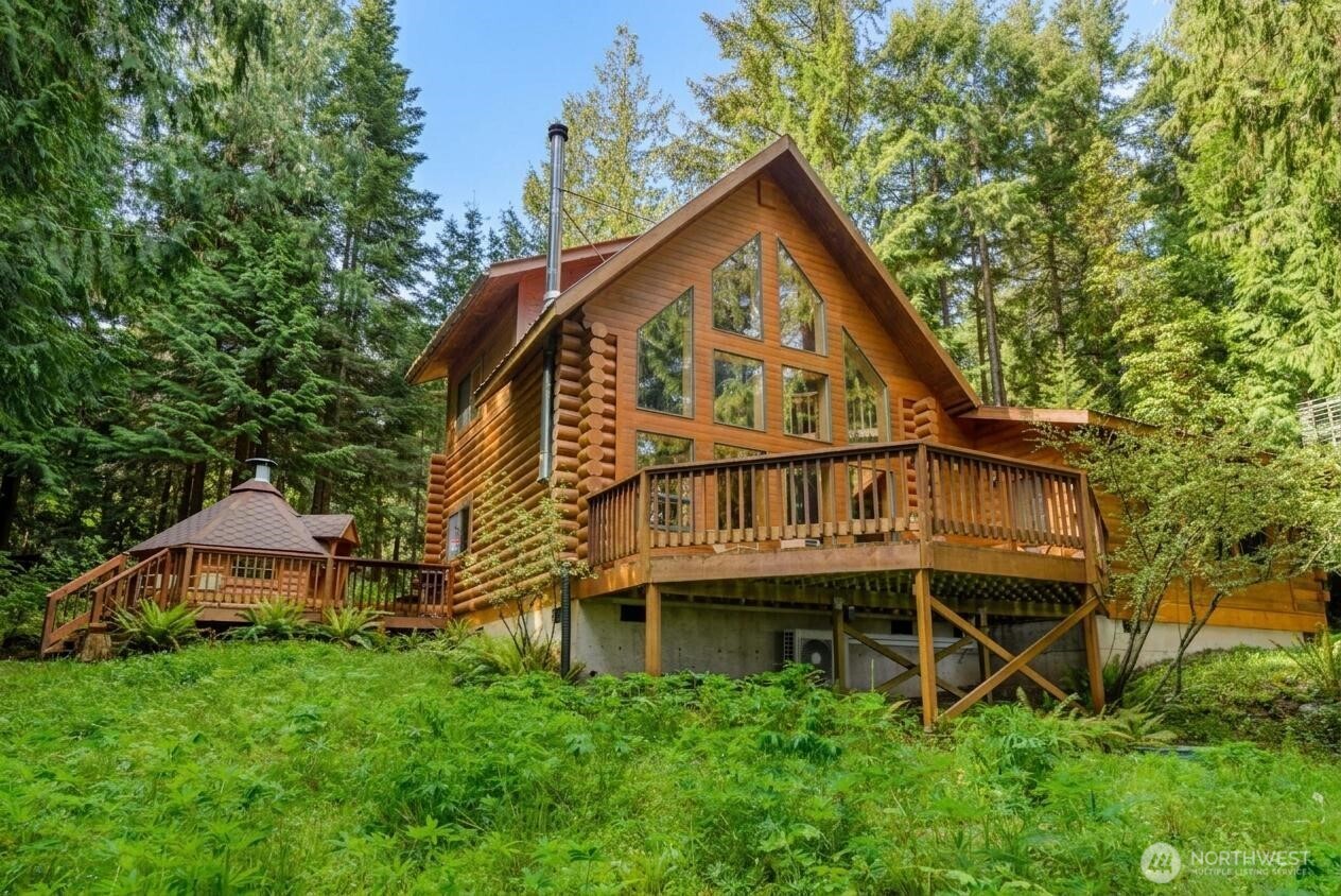 214 Cougar Crest Road