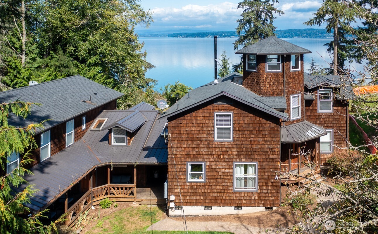 2681 East Camano Dr