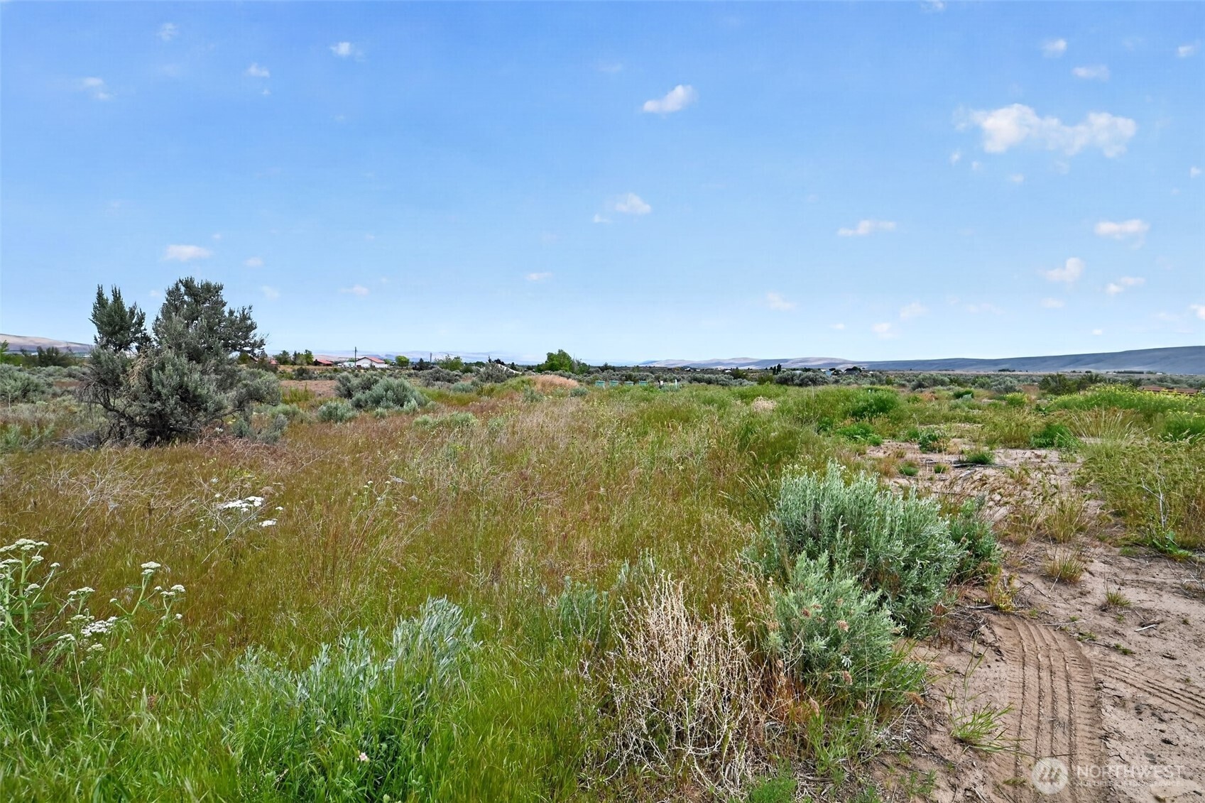 130 Red Tail Road