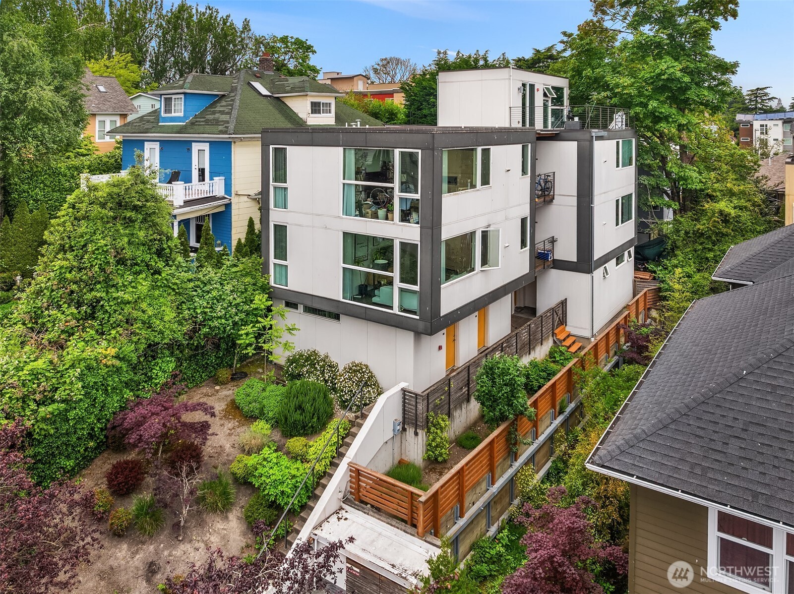 1814 Denny Way