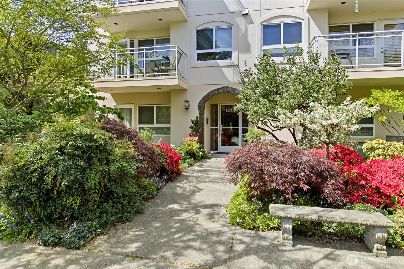1527 California Avenue #301