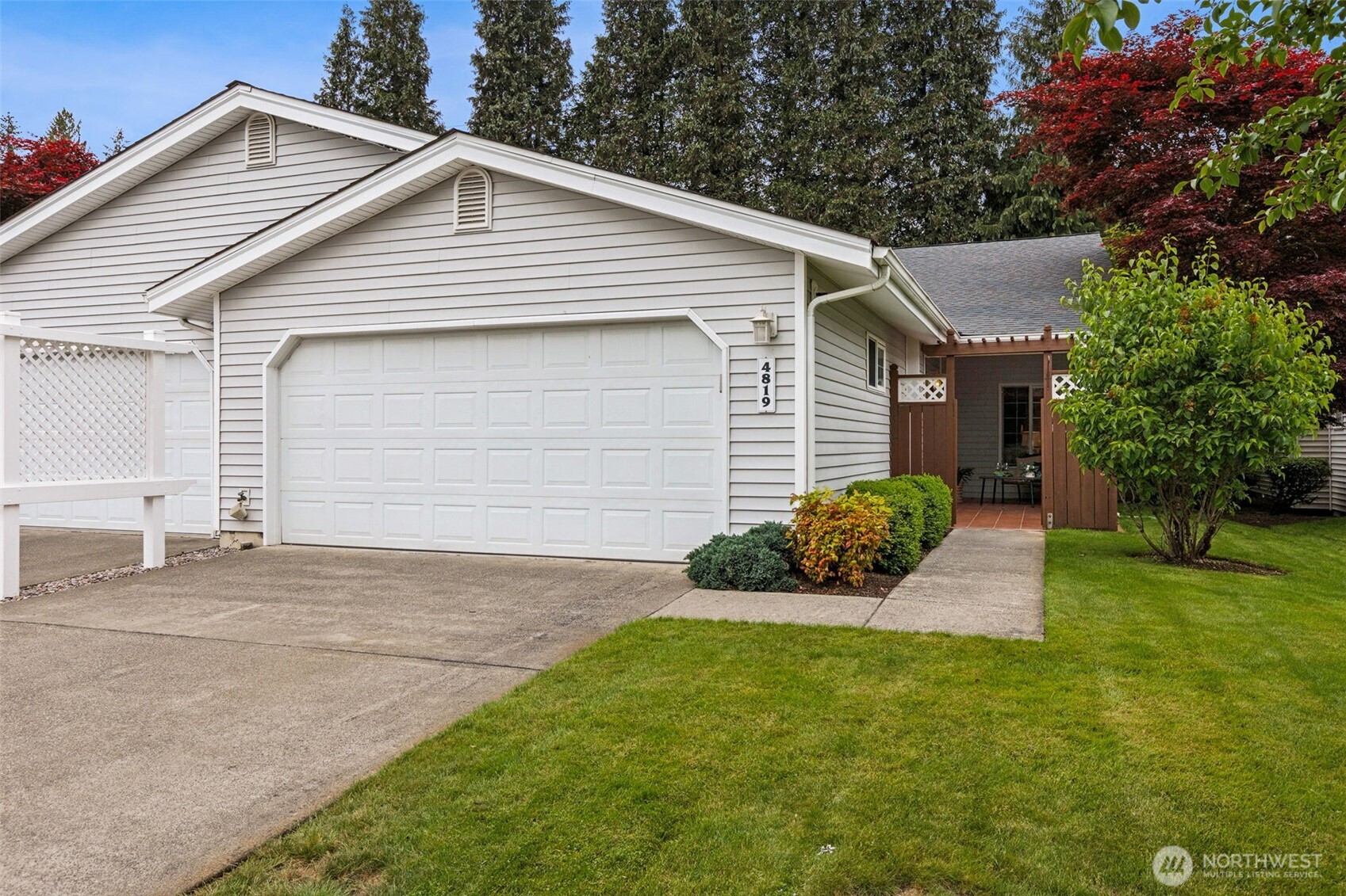 4819 Stratford Lane