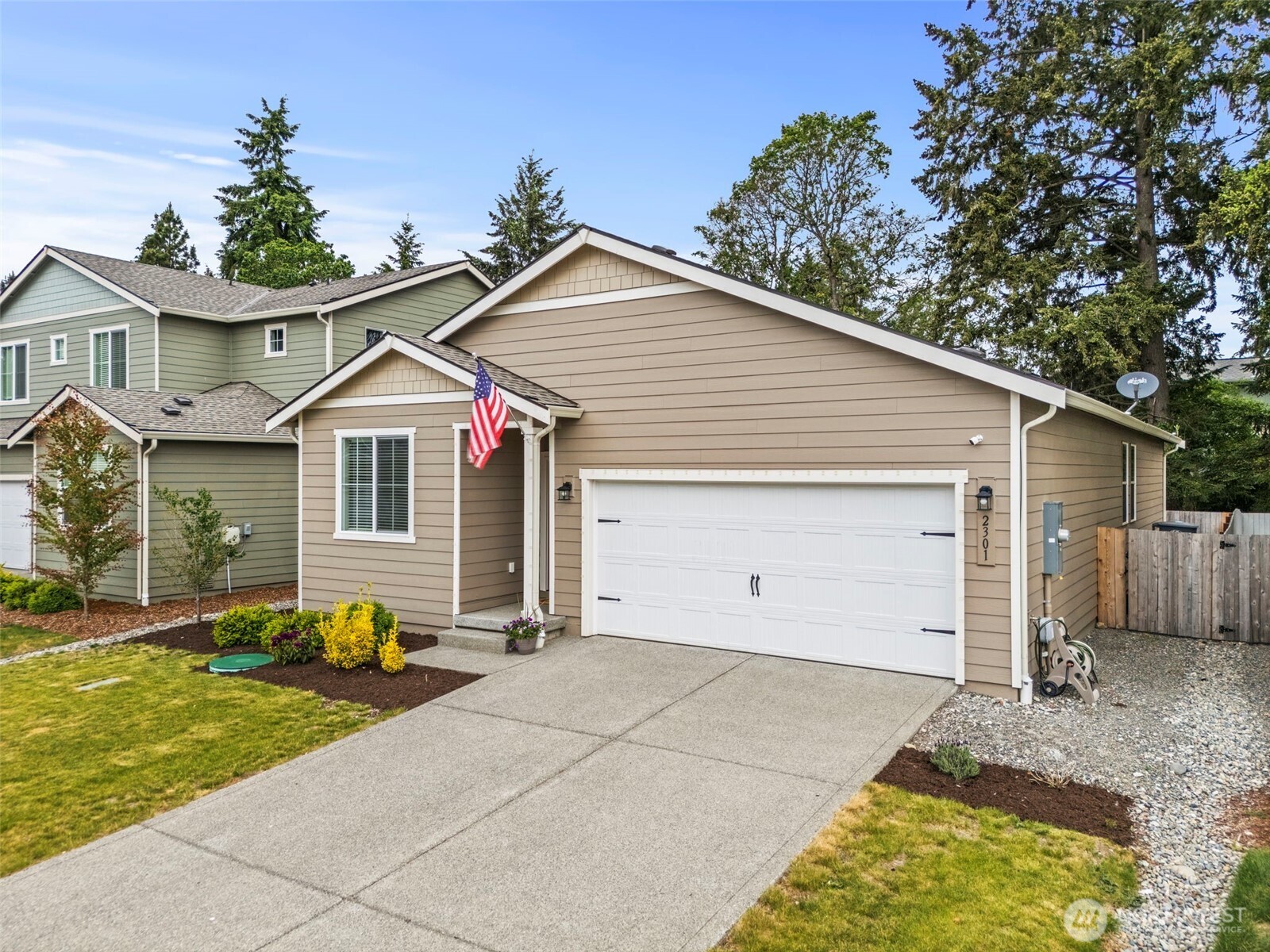 2301 158th Street Ct