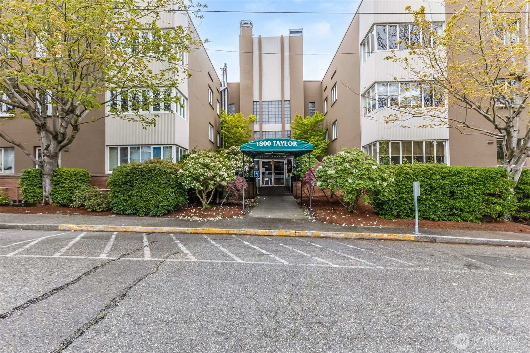 1800 Taylor Avenue #305