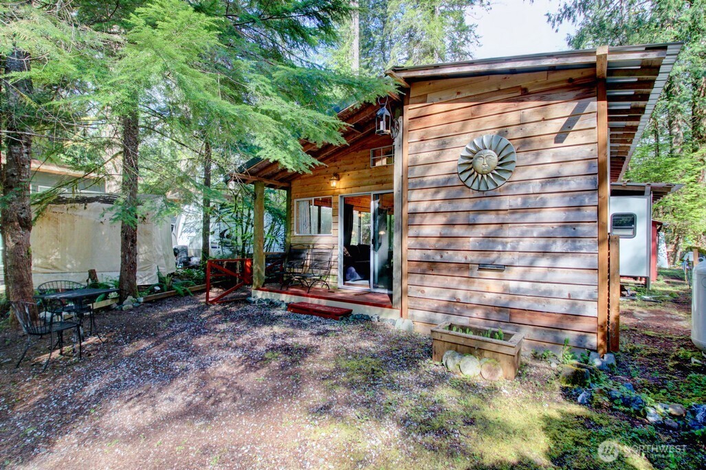 40 Wilderness Way