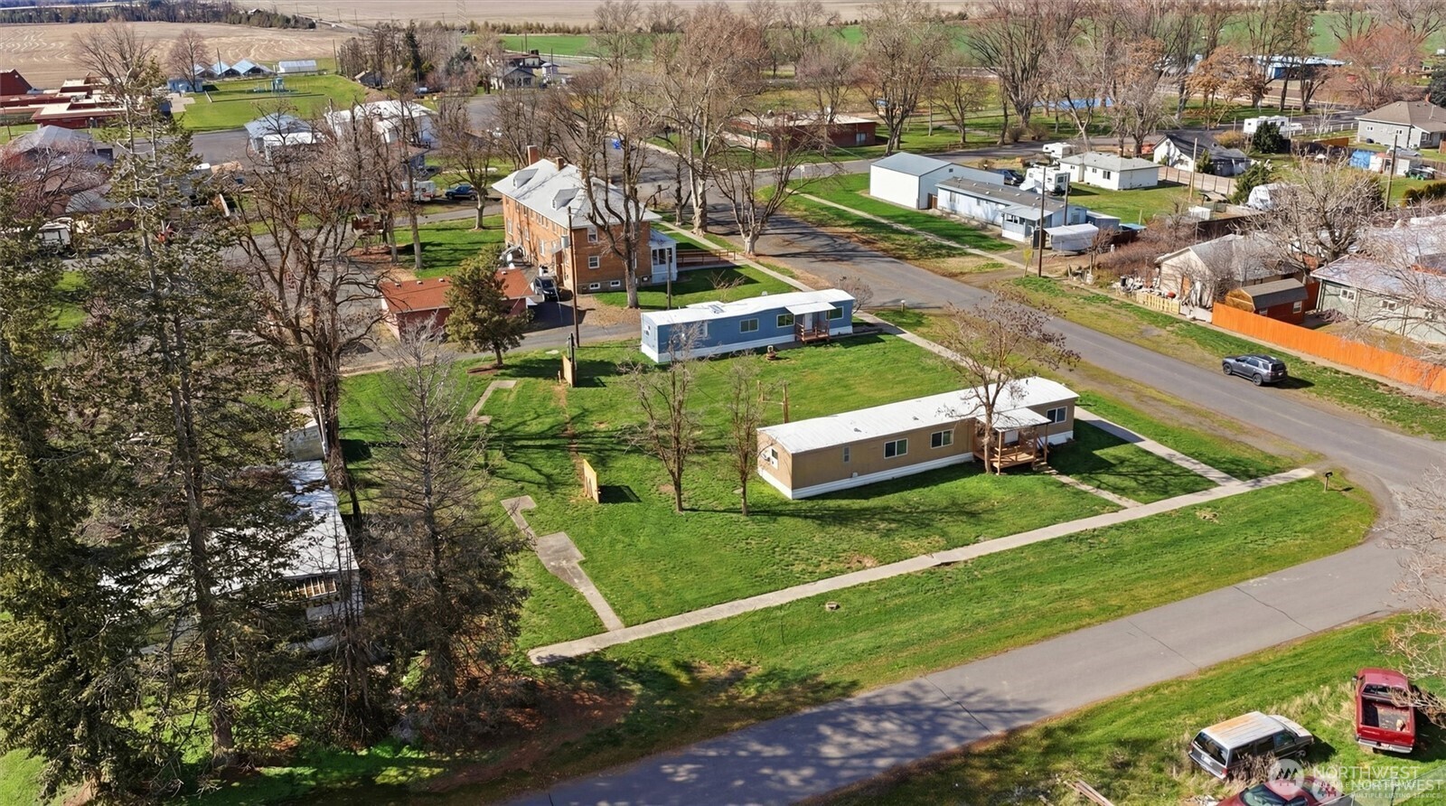 200 First St