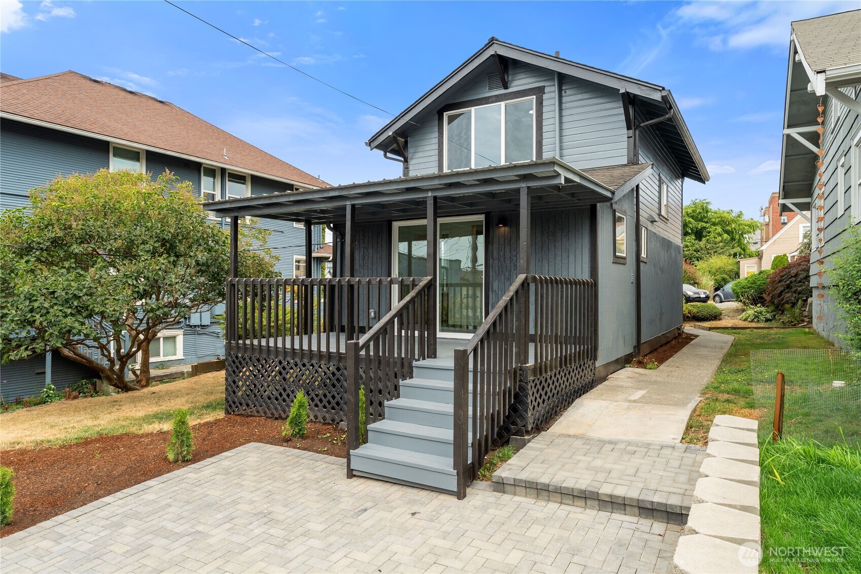 2928 Nassau Street