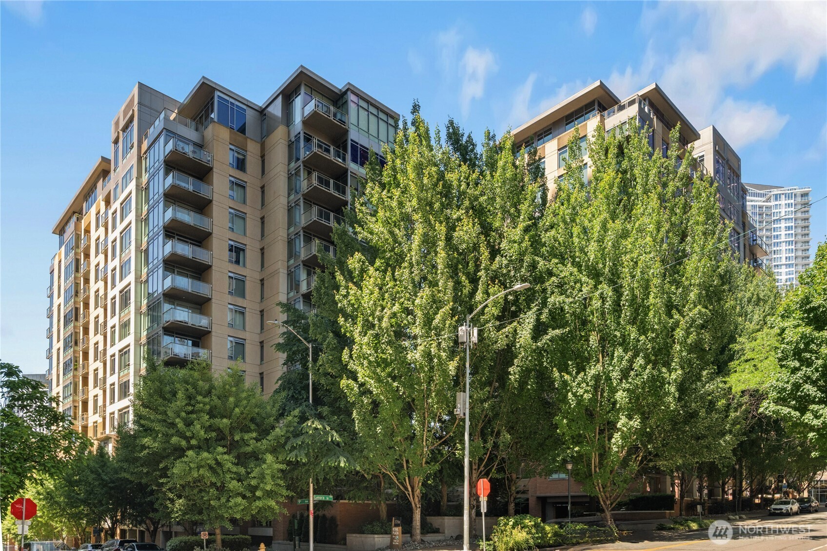 900 Lenora Street #W300