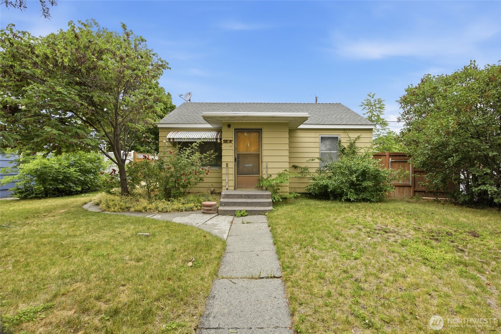 27 E Street