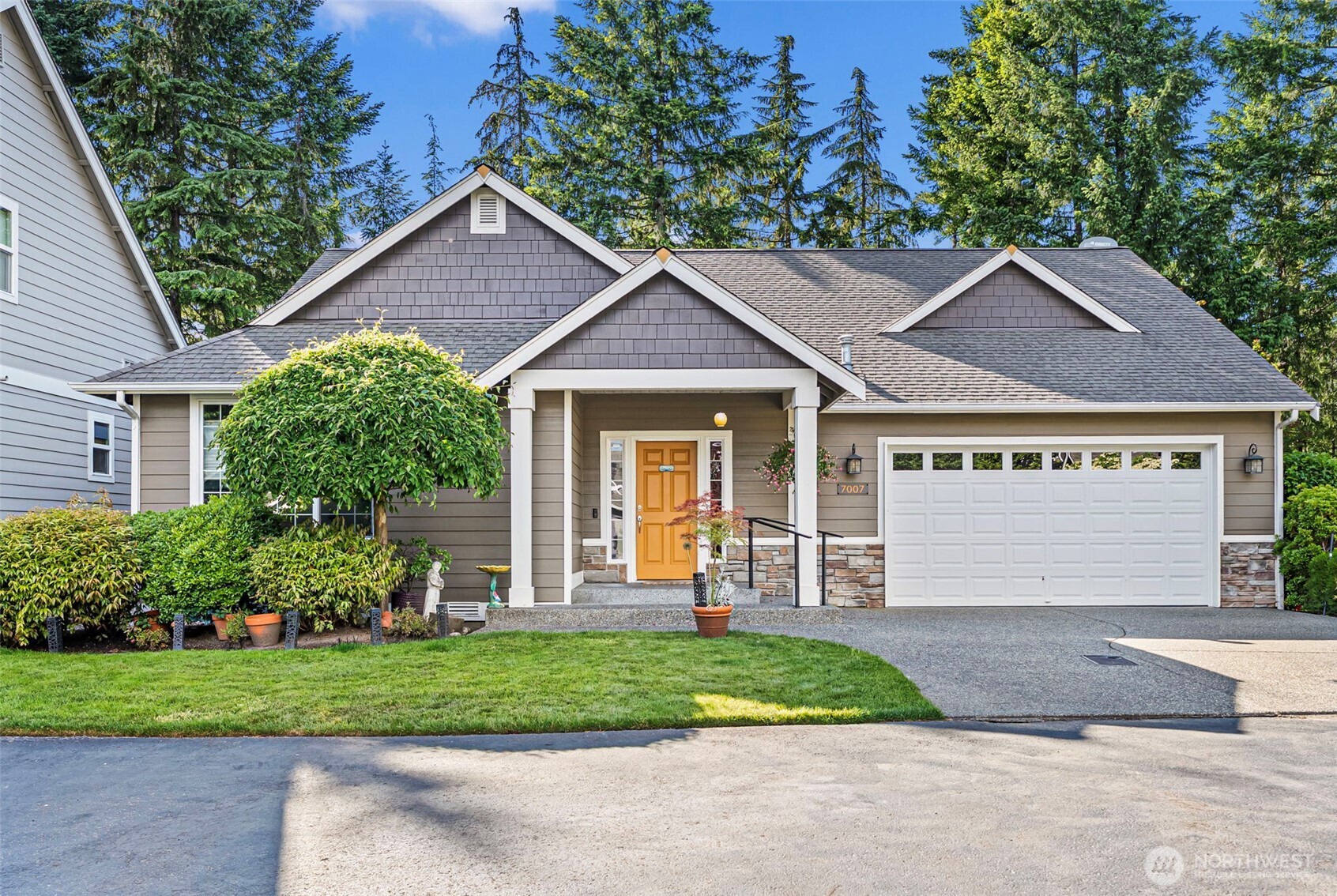 7007 Dunraven Lane