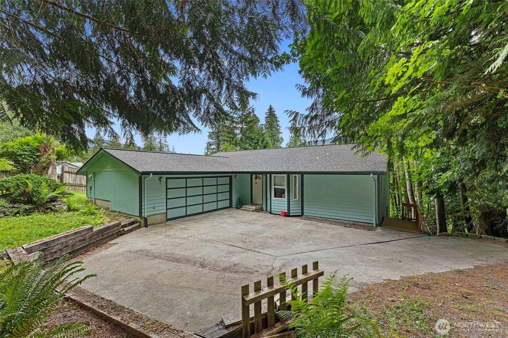 794 West Road