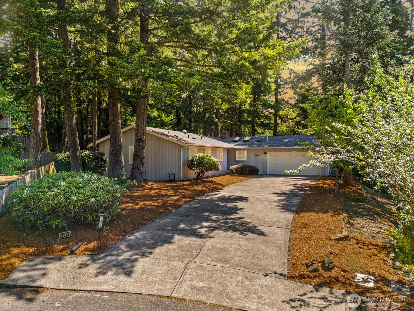 3815 Hillview Court