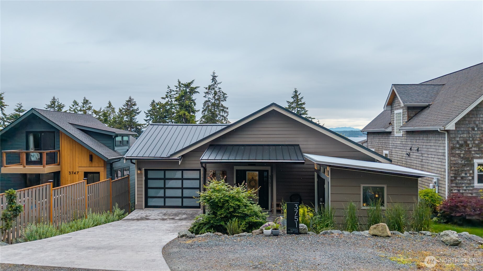 3751 Morning Glory Lane