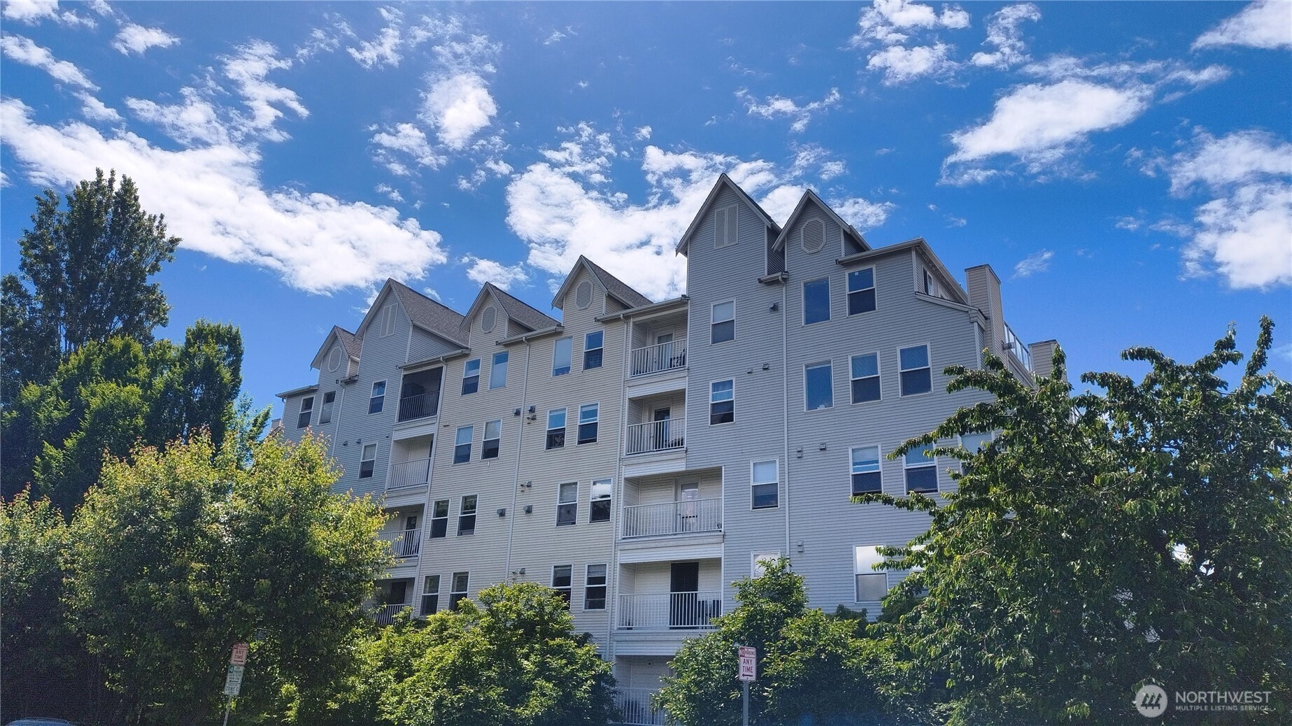 2522 Rucker Avenue #407