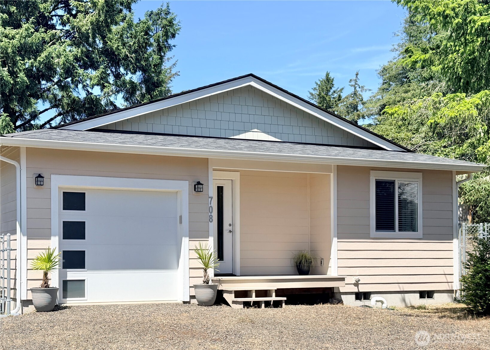 708 Eider Court
