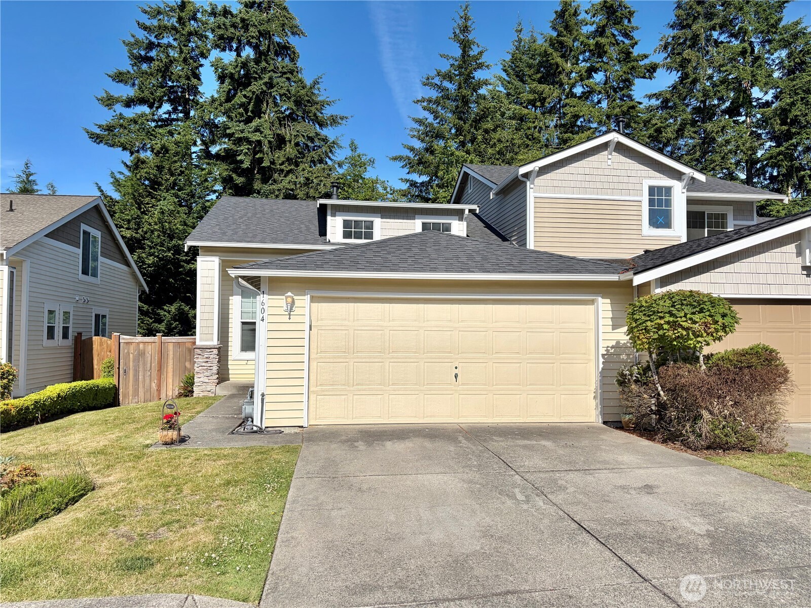 1604 Seasons Lane