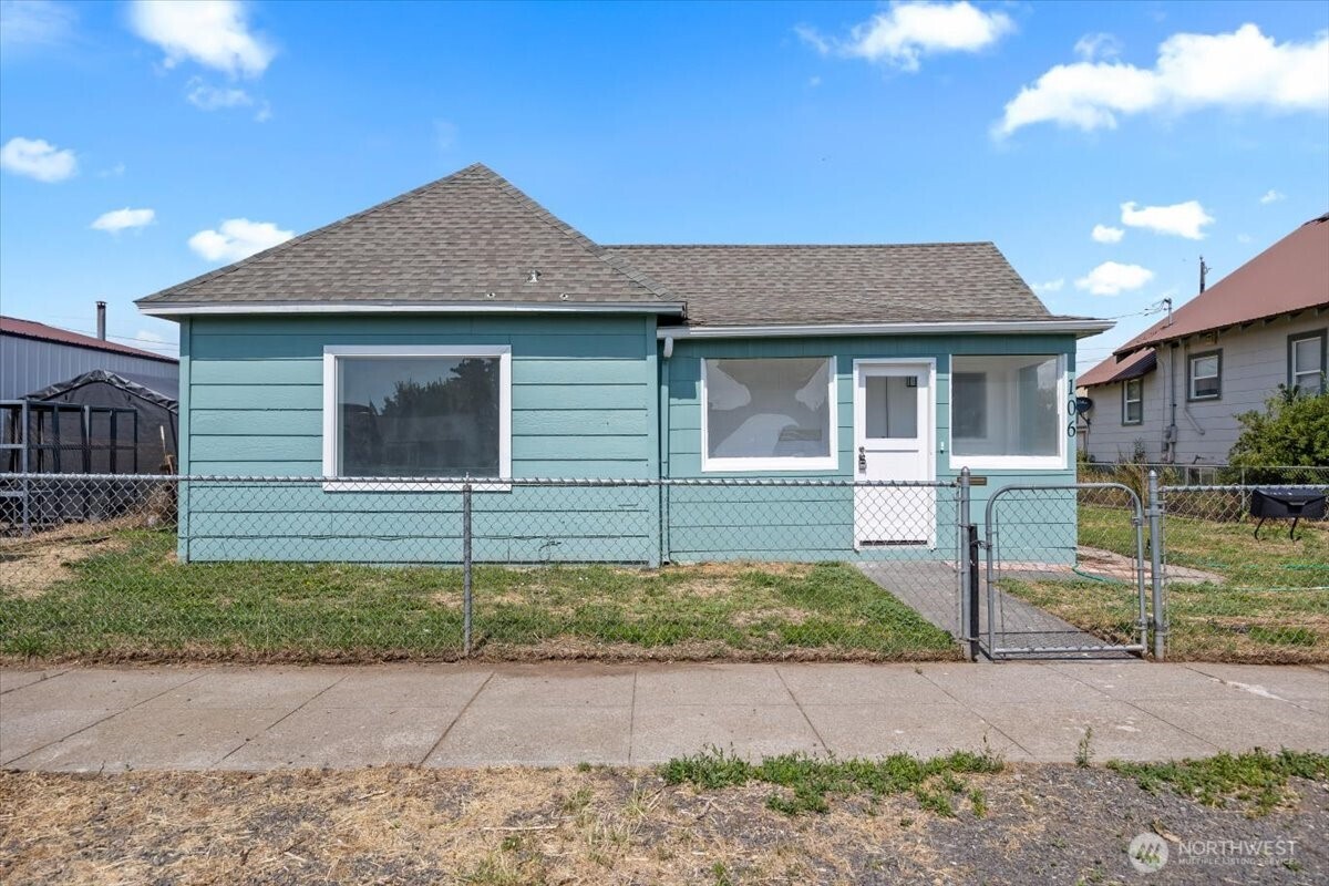 106 Birch Avenue