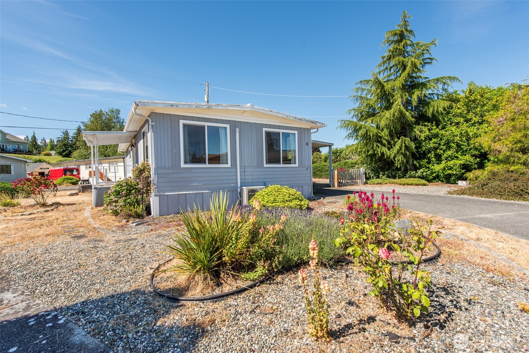 921 3rd Avenue #15