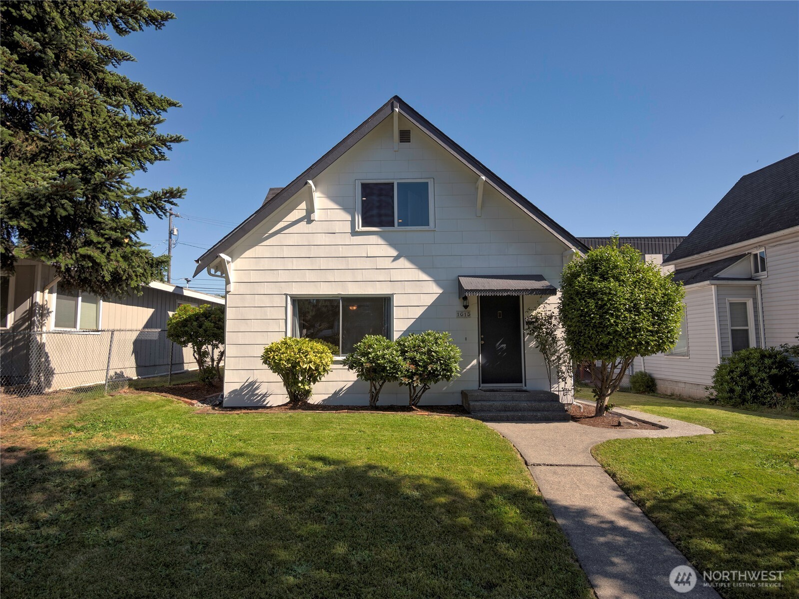 1615 Wright Avenue