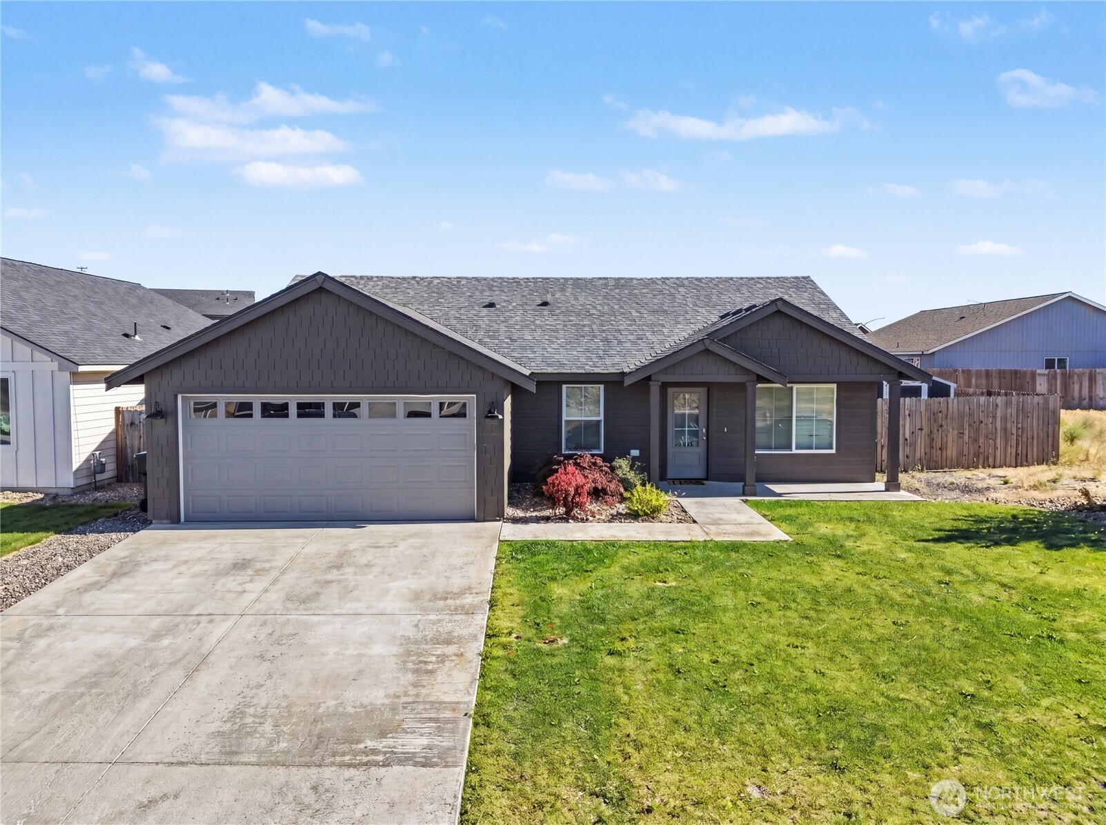24 Parkside Loop