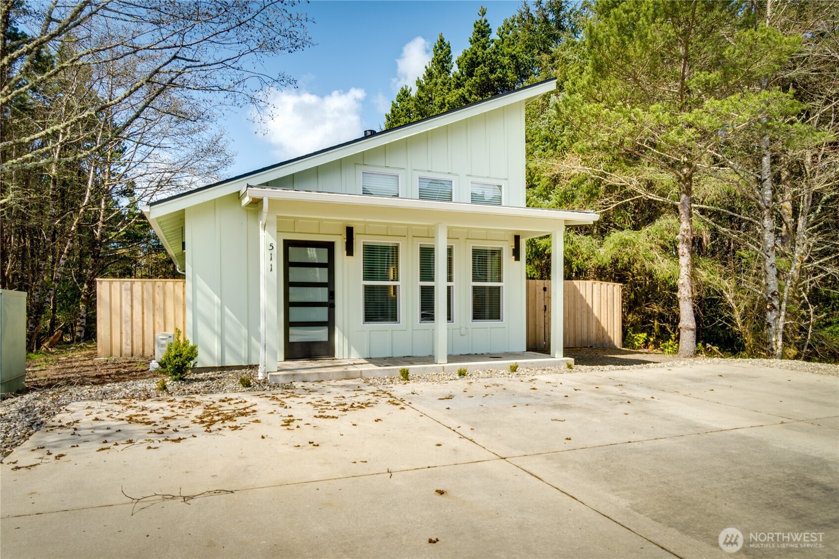 511 Ocean Beach Boulevard