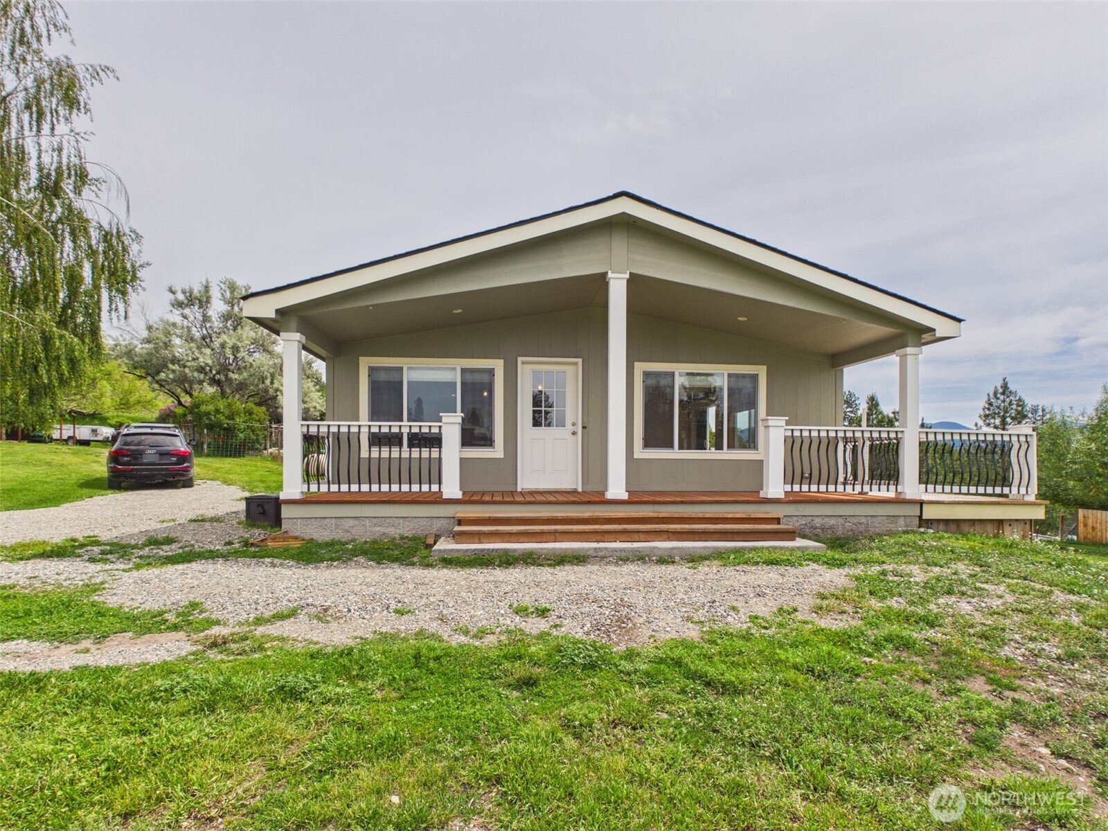 220 Center Road