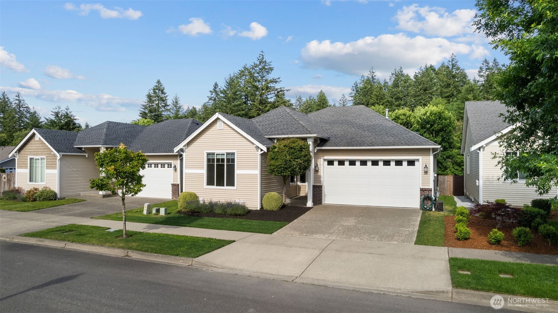 518 Grass Lake Street Ct
