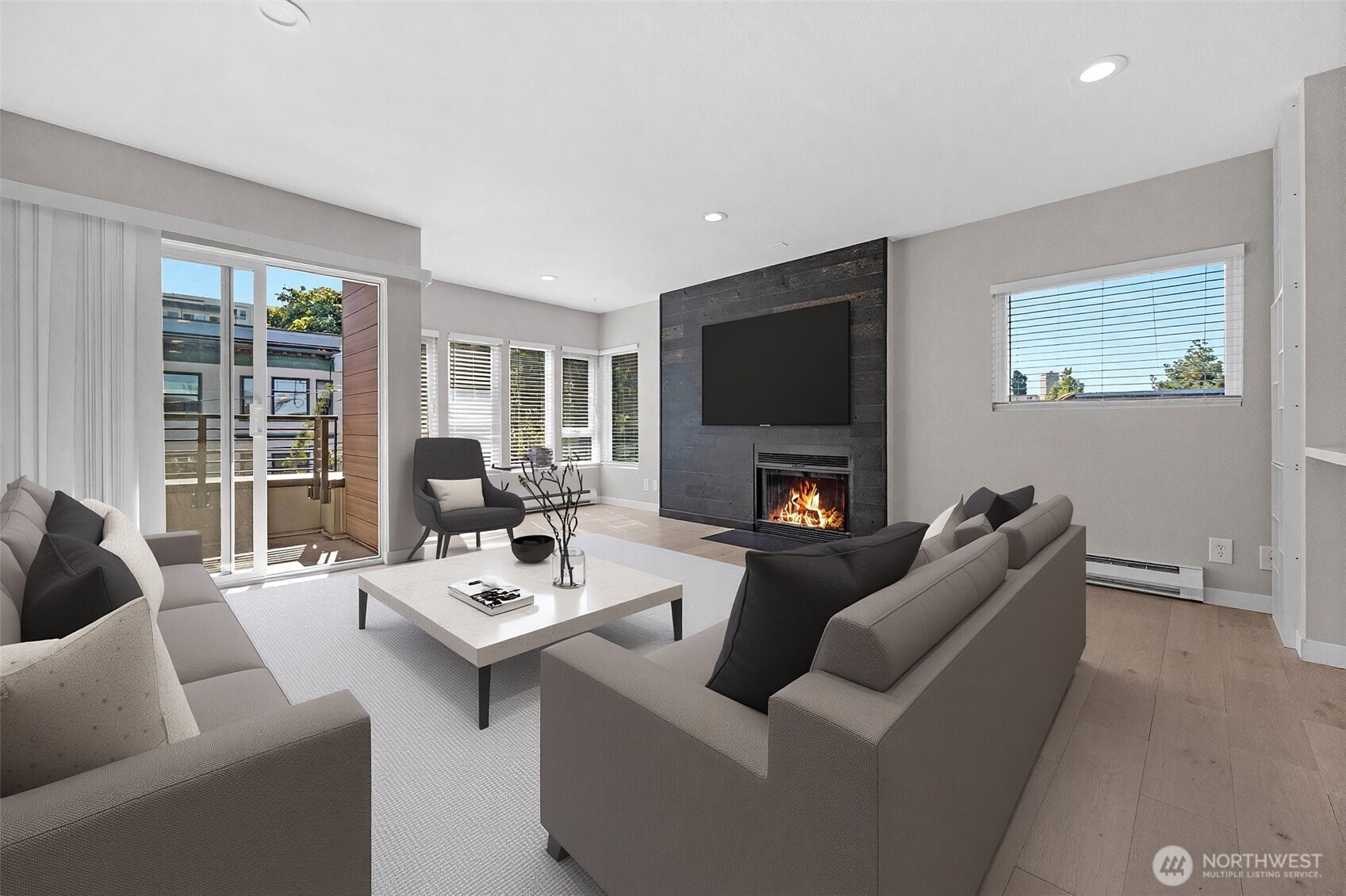 435 Summit Avenue #402