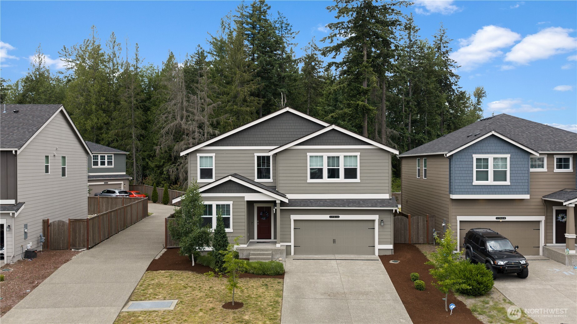 17512 Crossing Drive