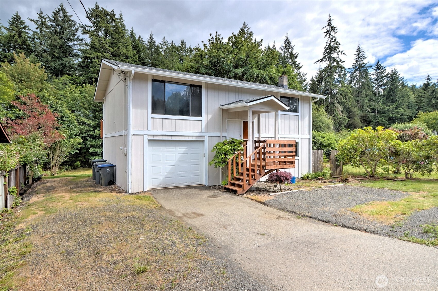 2064 Lake Boulevard