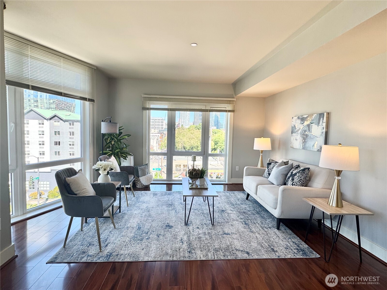 699 John Street #502