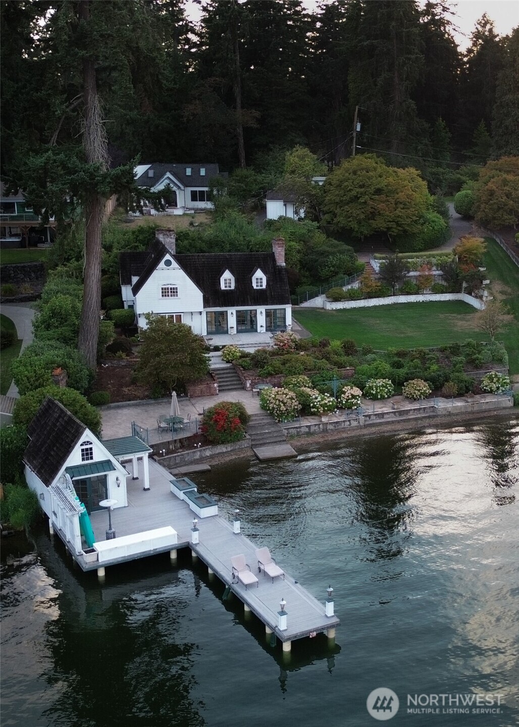 10007 Lake Steilacoom Drive