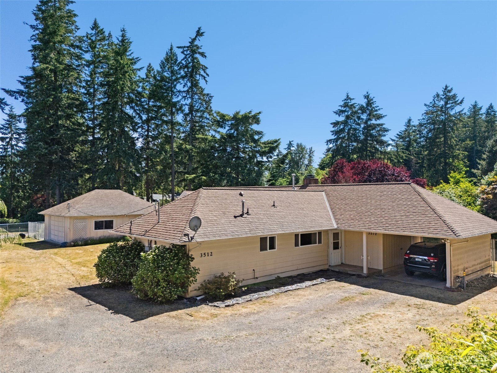 3512 Salmonberry Road