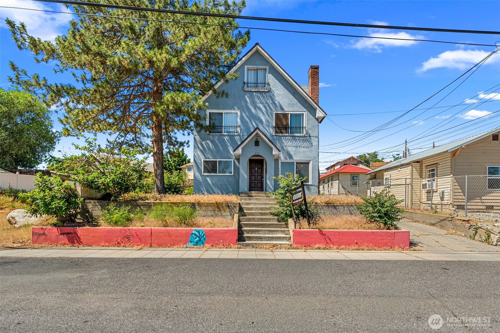 330 Roosevelt Avenue