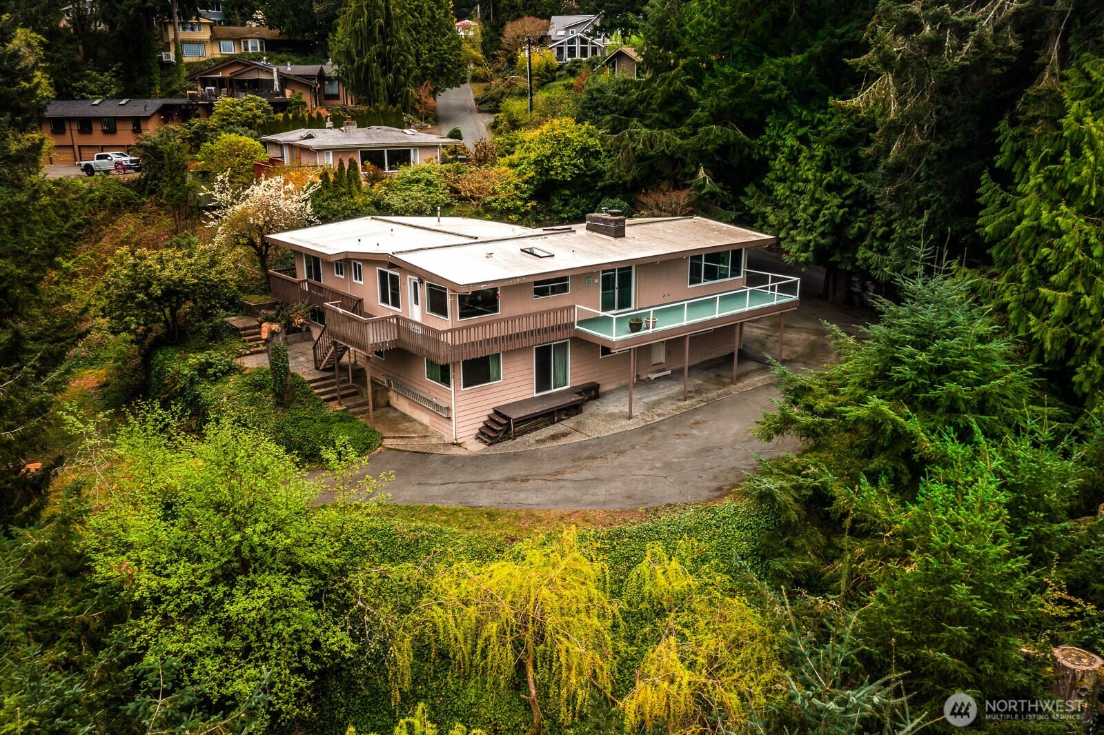 7413 Soundview Drive