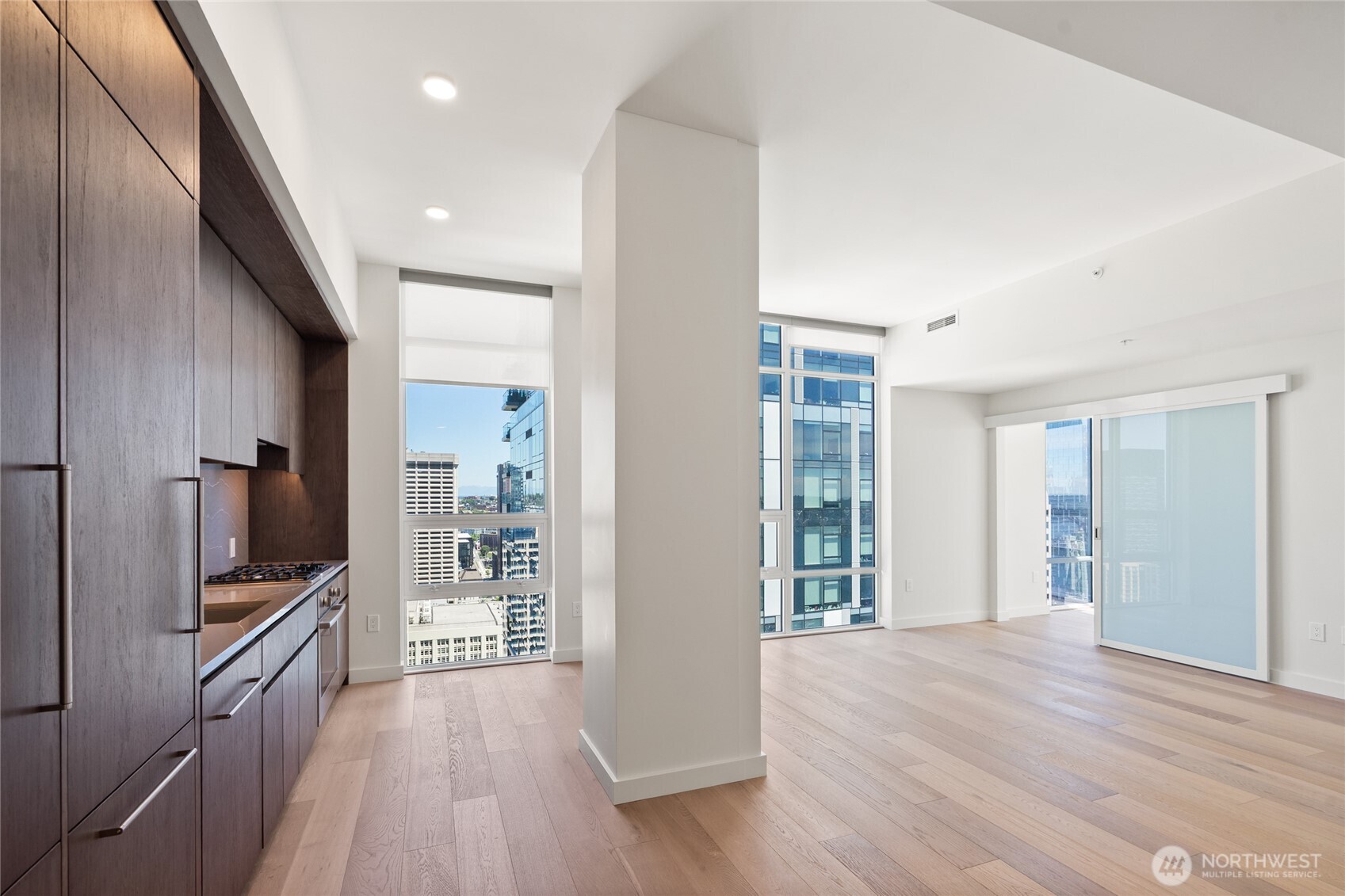121 Stewart Street #3302