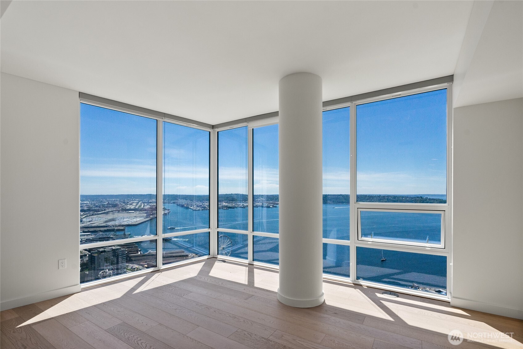 121 Stewart Street #3105