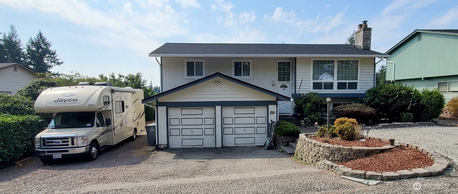 7655 Forest Ridge Drive